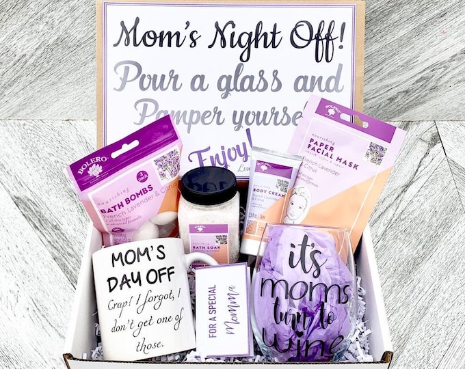 Featured listing image: Mom Spa Gift Set - Pamper Yourself Spa gift box with French Lavender and Citrus - Moms Night Off