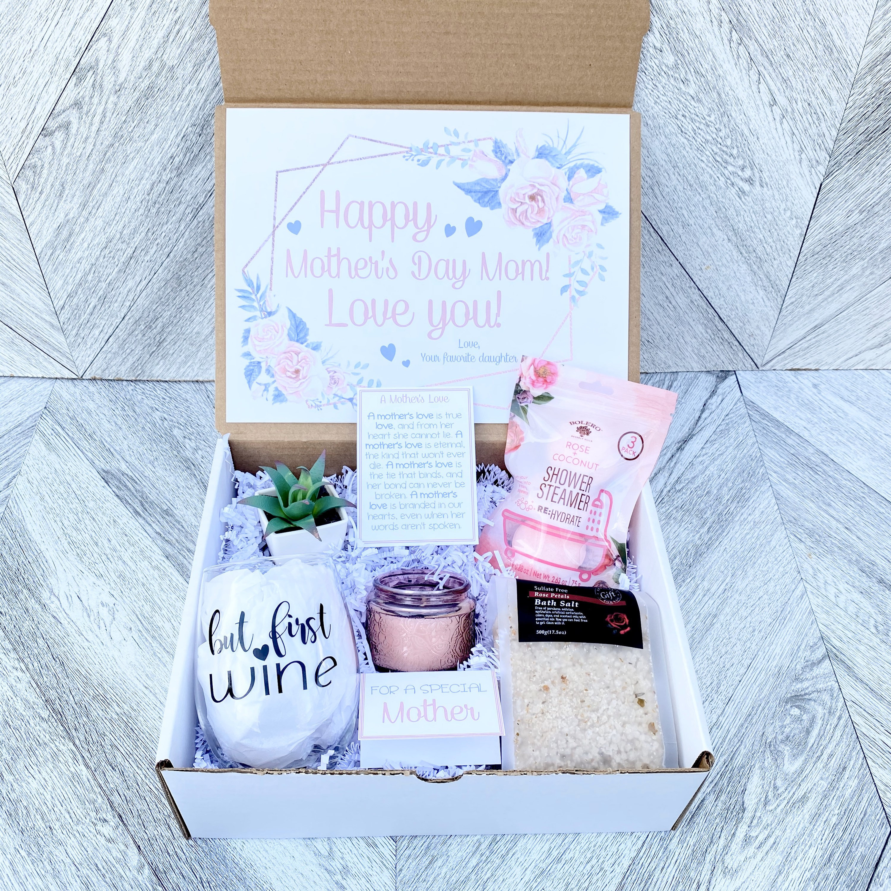 Mothers Day Candle & Gift Box | Personalized Gift for Mom