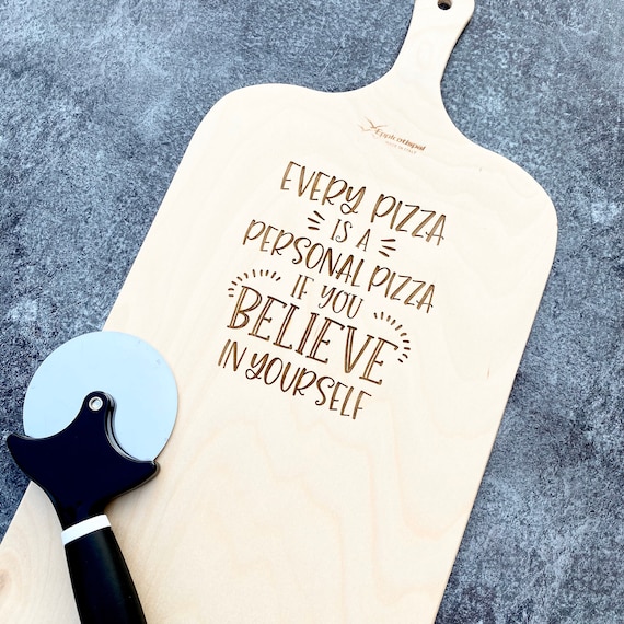 Engraved Pizza Peel: Personalized Poplar Wood Pizza Tray with Cutter