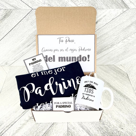 Personalized Padrino Proposal Gift Box: T-Shirt & Mug