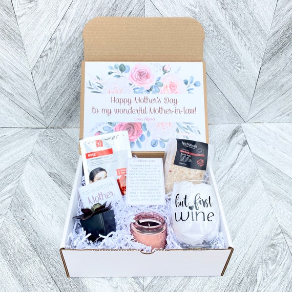 Mother-in-Law Spa Gift Box: Wine Glass, Candle & Face Mask