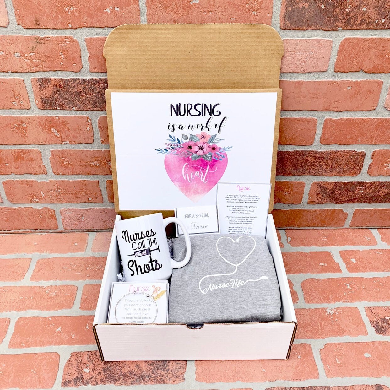 Nurse Gift Nurse Gift Set Gift box for nurses with Shirt, bracelet