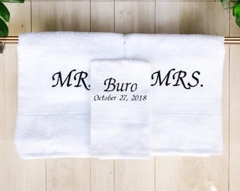 Mr and Mrs Embroidered Towels with Last Name and Wedding Date - 3 Piece Set - Bridal Shower Gift - Honeymoon Towels
