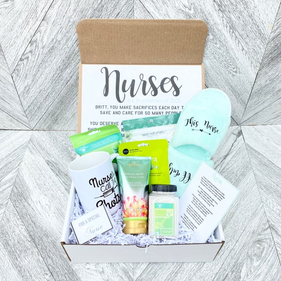 Nurse Gift Box: Spa Set with Slippers & Personalized Mug