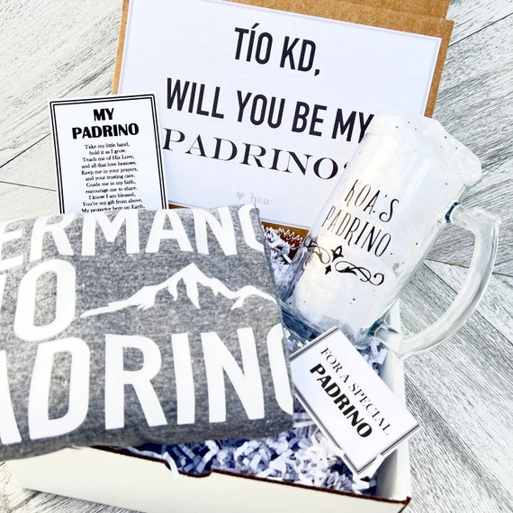 Personalized Padrino Proposal Gift Box: T-Shirt & Drinkware