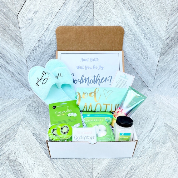 Personalized Godmother Gift Box: Spa Set, Slippers & Tank