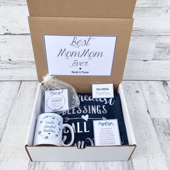Personalized Mommom Gift Box: Shirt, Mug & Bracelet Set
