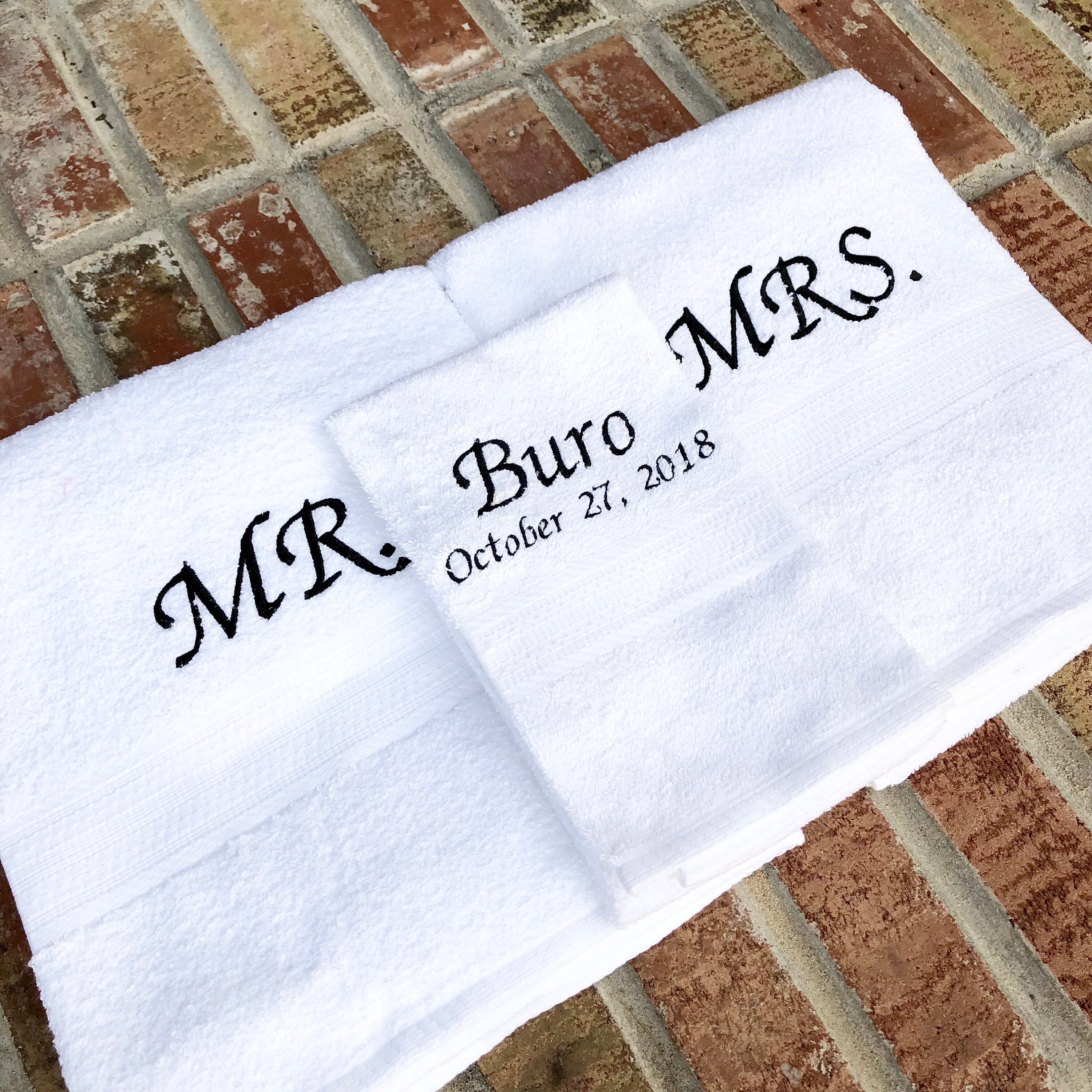 Mr & Mrs Personalised Bath Towel Embroidered Wedding Date Bridal Shower Towels 
