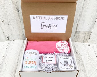 Teacher gift Box - Personalized Teacher Gift - Teacher Gift Set with Shirt, Teacher Mug, and Bracelet