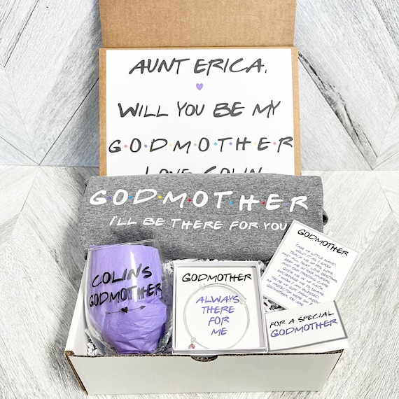 Personalized Godmother Proposal Gift Box: Wine Glass, Bracelet & T-Shirt