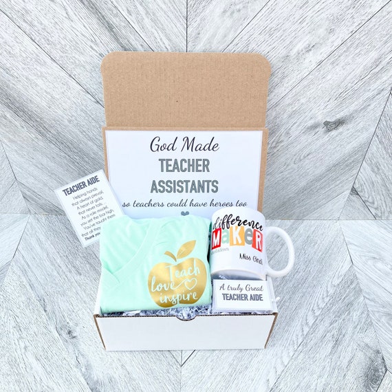 Personalized Teacher Aide Gift Box Set: Mug, Shirt & Card