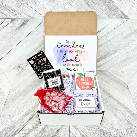 Teacher Gift Box Set - Personalized Teacher Gift - Teacher Gift Set with Teacher Mug, Bracelet, Candy, and Cards