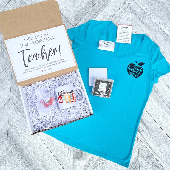 Teacher gift Box - Personalized Teacher Gift - Teacher Gift Set with Shirt, Teacher Mug, Candy, and Bracelet