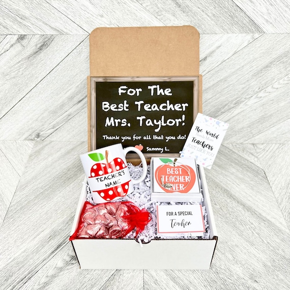 Teacher Gift Box Set - Personalized Teacher Gift - Teacher Gift Set with Teacher Mug, Bracelet, Candy, and Cards