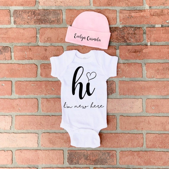 Personalized Newborn Gift Set: "Hi I'm New Here" Bodysuit & Hat