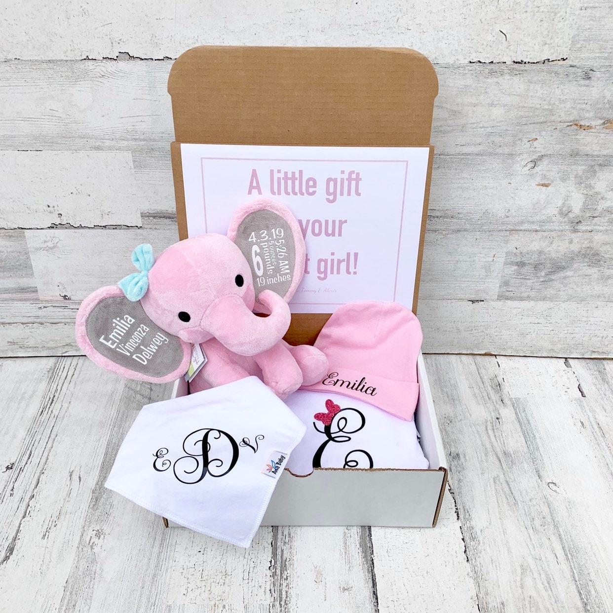 Caja de regalo para bebés recién nacidos Elefante, mono, babero y gorro  personalizados Caja de regalos para recién nacidos Estadísticas de bebés y  vestimenta personalizada -  México