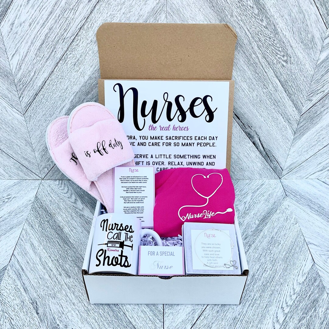 Nurse Gift Nurse Gift Set Gift Box for Nurses With Shirt, Bracelet, Mug