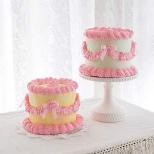 Fake Cake, Bow Coquette Cake, Lambeth Cake, Vintage Cake, Cake Prop, Cake Sculpture, Cake Centerpiece, Wedding Cake, Custom Birthday Cake