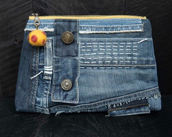 Upcycled jeans purse. Denim clutch bag. Zippered denim patchwork bag. One of a kind. Ready to ship.