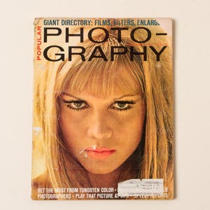 POPULAR PHOTOGRAPHY 1966 January (Volume 58 No. 1) | Vintage 60&#39;s Magazine | Ziff-Davis Publishing | Marilyn Monroe | RETRO Print Ads