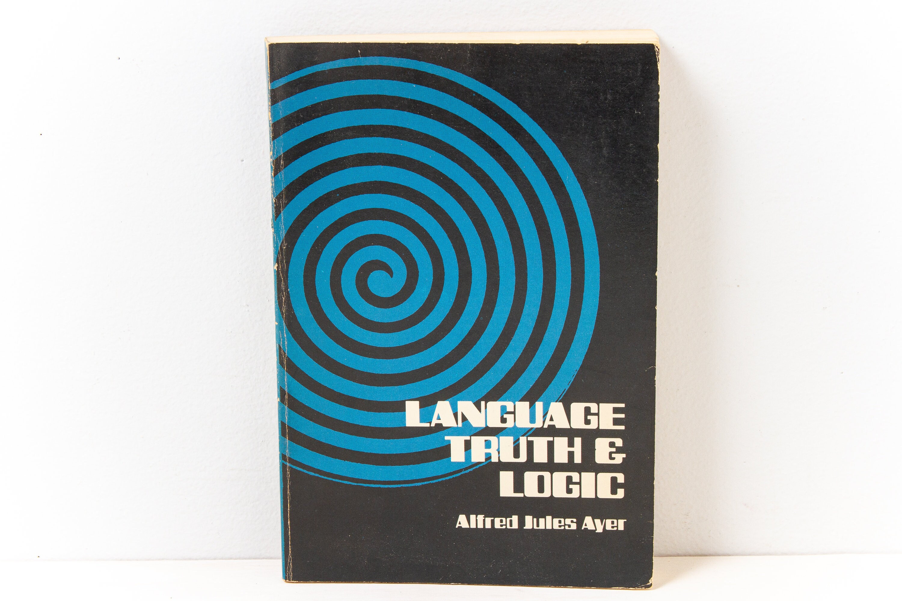 Language Truth & Logic (Alfred Jules Ayer) logical positivism | Philosophy book
