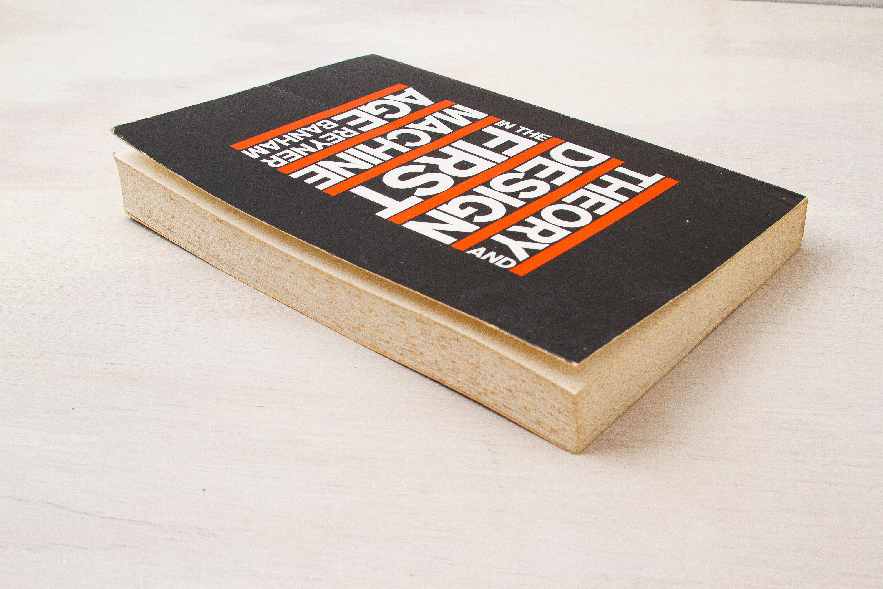 Vintage Architecture Book: Theory and Design in the First Machine