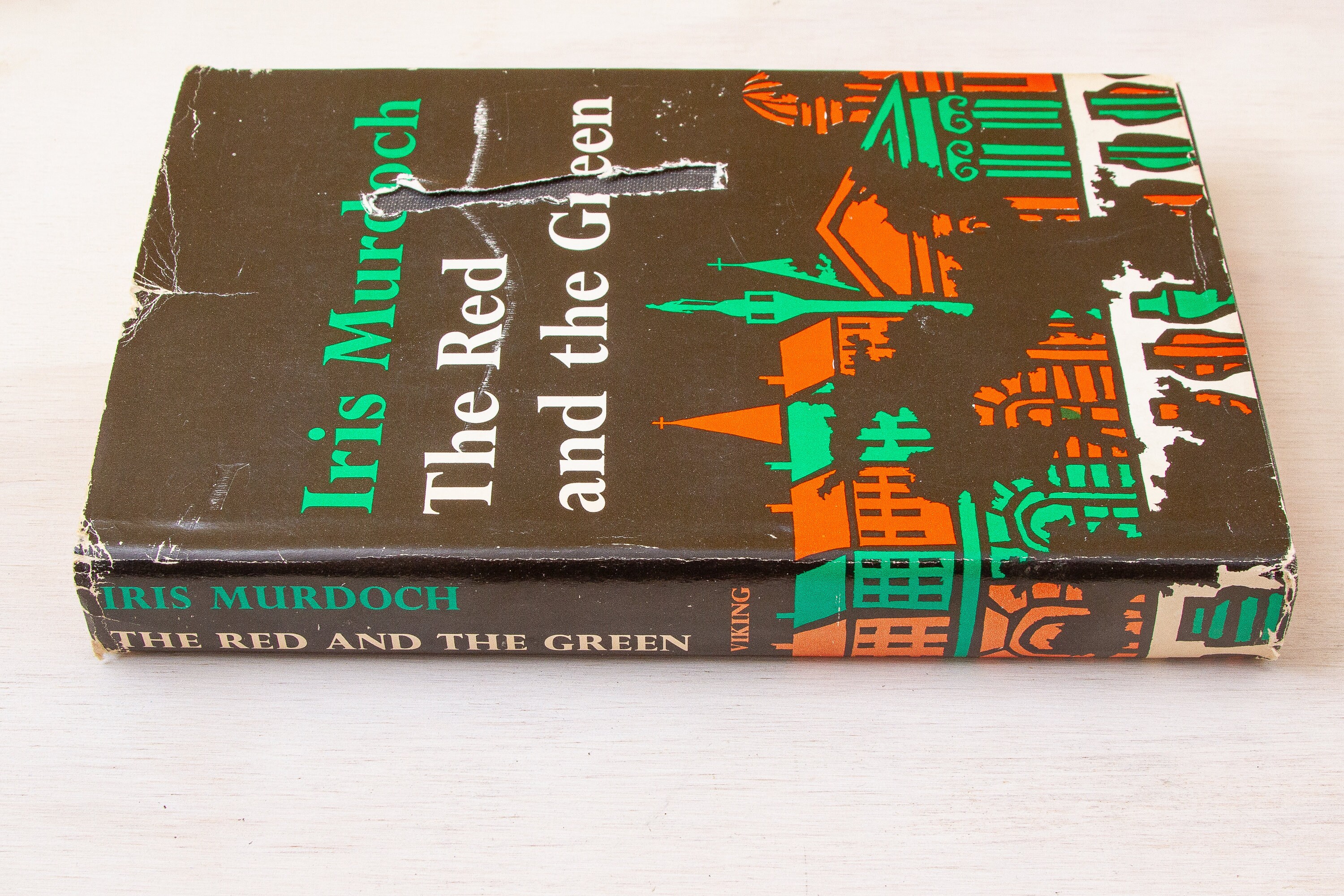 The Red and the Green ( Iris Murdoch, 1965) Classic Literature