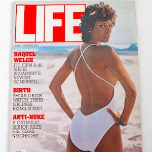 希少 ライフ マガジン雑誌 12 1966 ASIA ラクエル ウェルチ カバー Raquel Welch Cover - Etsy