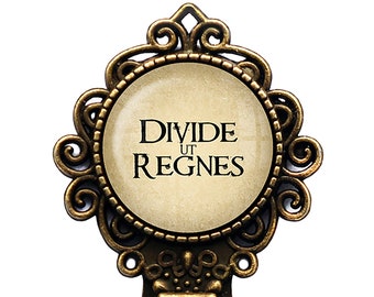 Latin Phrase Quote Saying Divide ut Regnes Divide and Conquer Bookmark