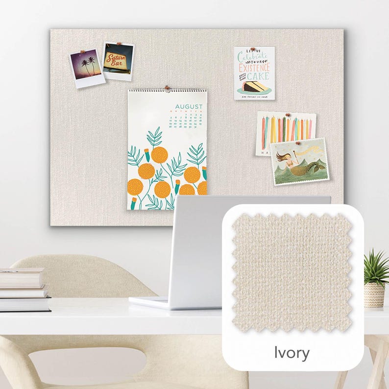 Pu&ograve; includere: Un set di tre tazze in ceramica con finitura opaca e macchiettata. Le tazze sono nei toni del crema, grigio chiaro e grigio scuro. Ogni tazza ha un design semplice e minimalista, perfetto per caff&egrave; o t&egrave;.