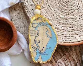 St. Simons Island Georgia Map Oyster Shell Ornament, Decoupage Shell, Oyster Shell Art, Present Topper, Hostess Gift, Vacation Memory