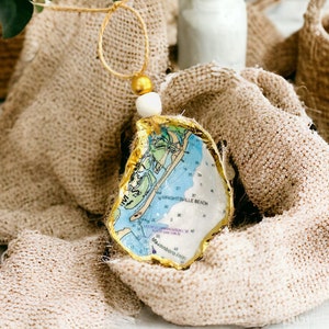 Wrightsville Beach North Carolina Map Oyster Shell Ornament, Decoupage Shell, Shell Art, Present Topper, Hostess Gift, Vacation Memory