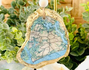 Edisto Island South Carolina Map Oyster Shell Ornament, Decoupage Shell, Oyster Shell Art, Present Topper, Hostess Gift, Vacation Memory