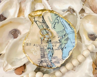 St. Augustine Florida Map Oyster Ring Dish, Decoupage Shell, Oyster Shell Art, Trinket Dish, Hostess Gift, Vacation Memory, Map Ring Dish