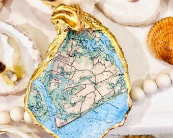 Edisto Island South Carolina Map Oyster Shell Ornament, Decoupage Shell, Oyster Shell Art, Present Topper, Hostess Gift, Vacation Memory