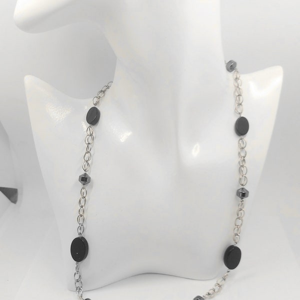 Collana in argento 925 lunga 70 cm con onice ovale ed ematite.