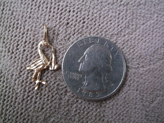 14k Stork with Baby charm add to Your necklace ch