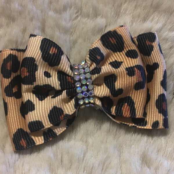 Old-fashioned Dog hair Bows - 2 3/4inch boutique leopard - yorkie bow+