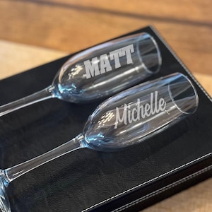 Engraved His and Hers Wedding Flutes | Personalized Bride & Groom Champagne Flutes | Optional Black Keepsake Box