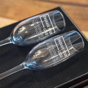Personalized Engraved Champagne Glasses – Custom Toasting Flutes with Your Wedding or Business Logo