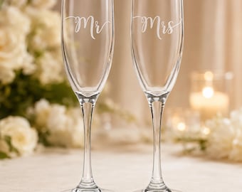 Personalized Wedding Champagne Flutes: Engraved Mr & Mrs Toasting Set
