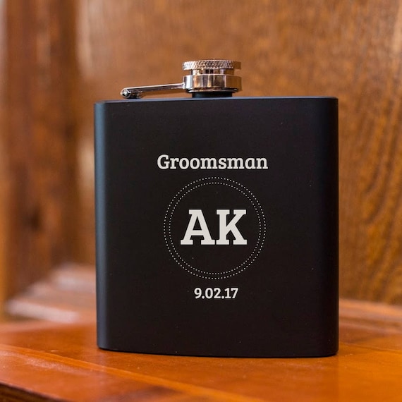 Circle Monogram Personalized Black Hip Flask - In Gift Box - Best Man Gift Wedding Party Gift - Groomsman Gift - Black Flask - Gift Il_570xn