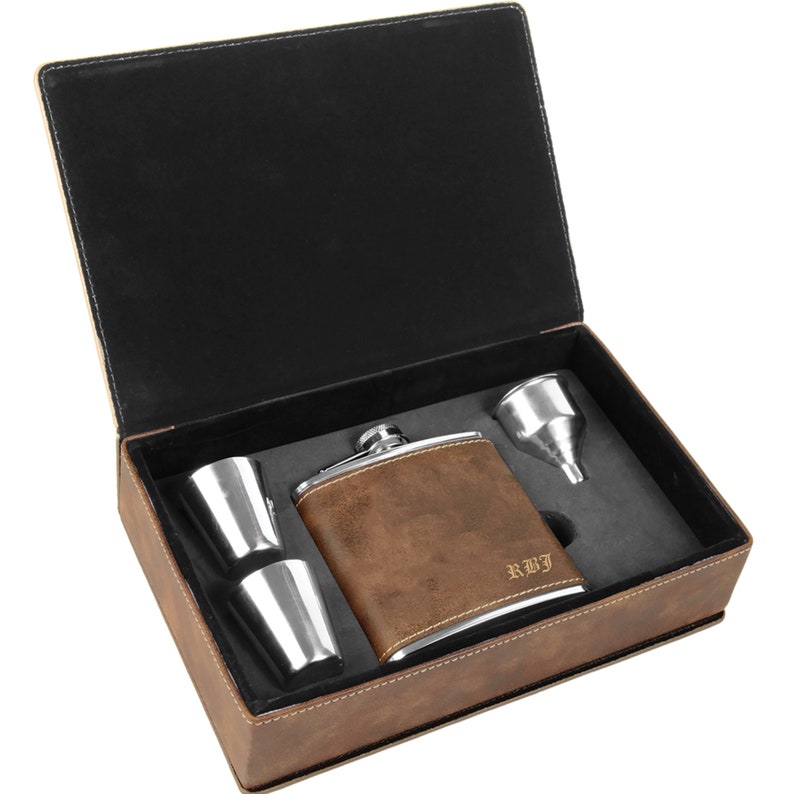 Groomsmen Rustic Leather Flask, Personalized Engraved Box Set, Best Man, Bridesmaid, Bachelor Party, Proposal ,Wedding Favors Design #3