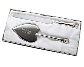 Personalized Wedding Cake Knife Set: Engraved Heart Server