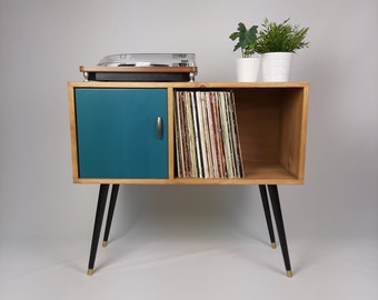 Mesa consola de roble / Puerta azul y manija de latón vintage original / Almacenamiento de discos de vinilo / Credenza