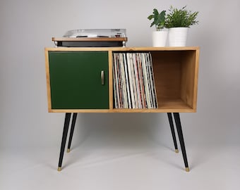 Mesa consola de roble / Puerta verde y manija de latón vintage original / Almacenamiento de discos de vinilo / Credenza