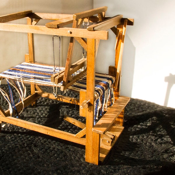LOOM Handmade Miniature
