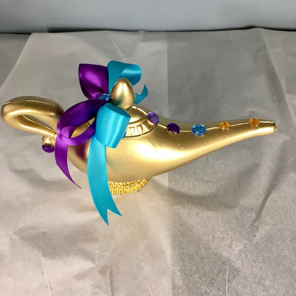 GENIE LAMP CENTERPIECE, Genie Lamp Decor, Moroccan Birthday Party, Aladdin Birthday, Aladdin Sweet 16, Aladdin Decorations, Genie Theme