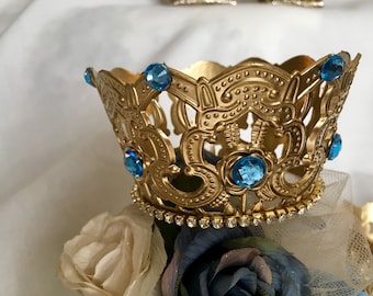 crowns, crown cake topper, crown centerpiece, royal wedding decor, cinderella decorations, cinderella centerpieces, princess party, prince