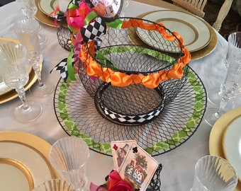 TEA PARTY CENTERPIECE, Alice in Wonderland Centerpiece, Mad Hatta Centerpiece, Sweet 16 Mad Hatta Theme, Alice In Wonderland Theme Party